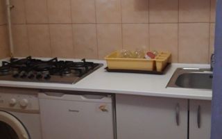 Garsonieră de închiriat, zona Galați, str. Vasile Urechia, etaj 3 - Poză 3