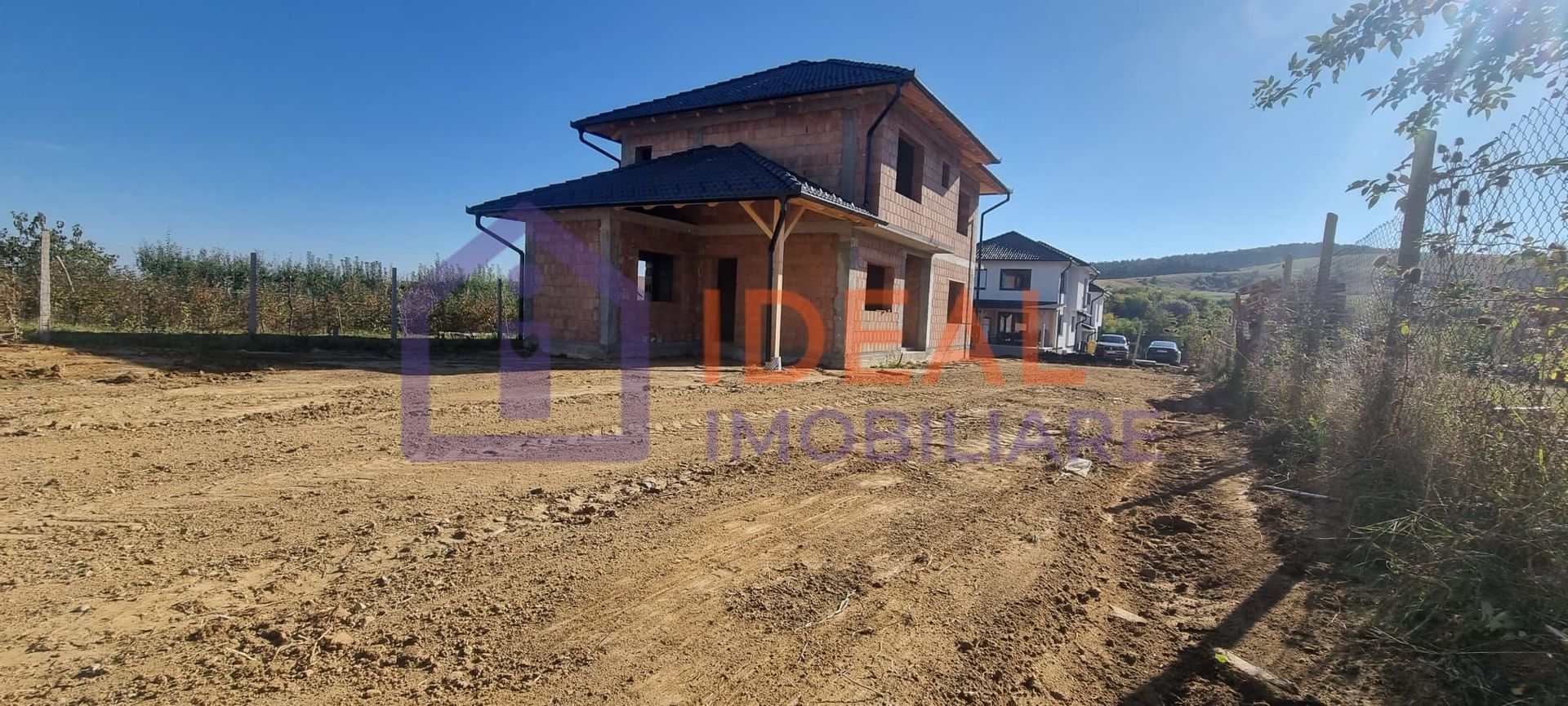 Casa Individuala cu 326 mp de curte si Carport, in Poplaca - Poză 7