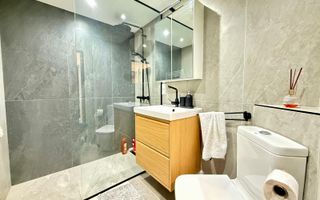 Apartament renovat, etaj intermediar, zona Năsăud - Poză 5