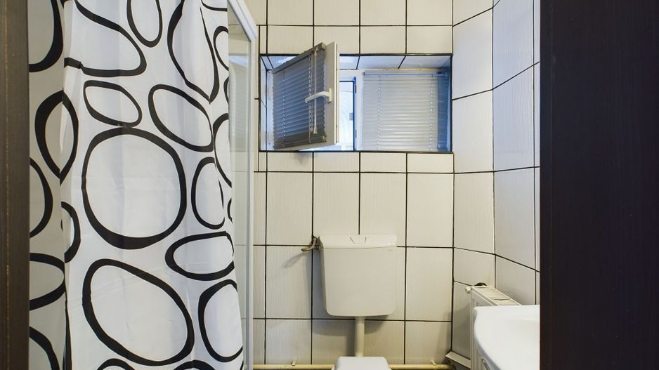 Casă  în zona Crișan - Poză 32