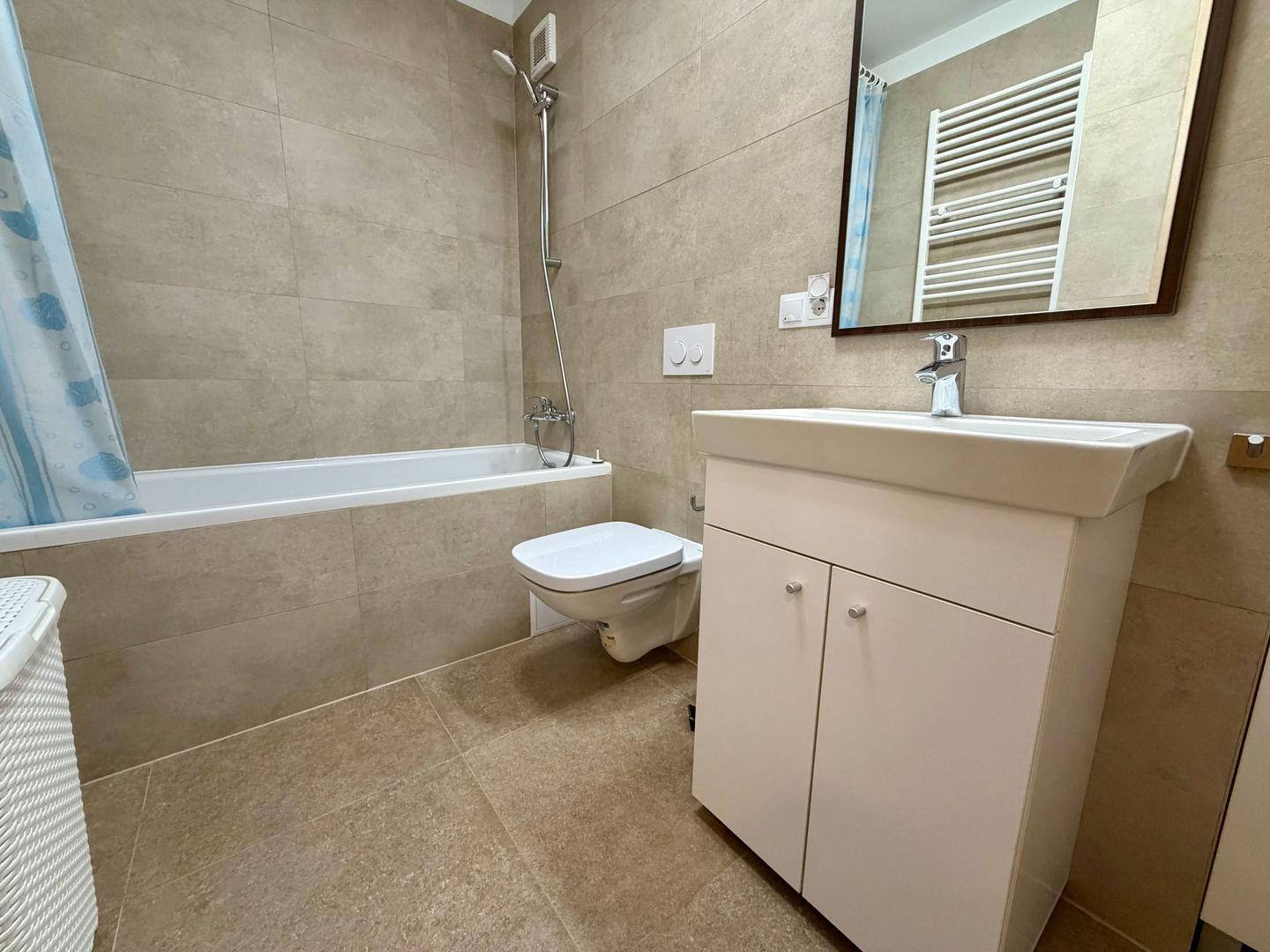 Apartament 2 camere Kasper cu vedere la pietonala - Poză 10