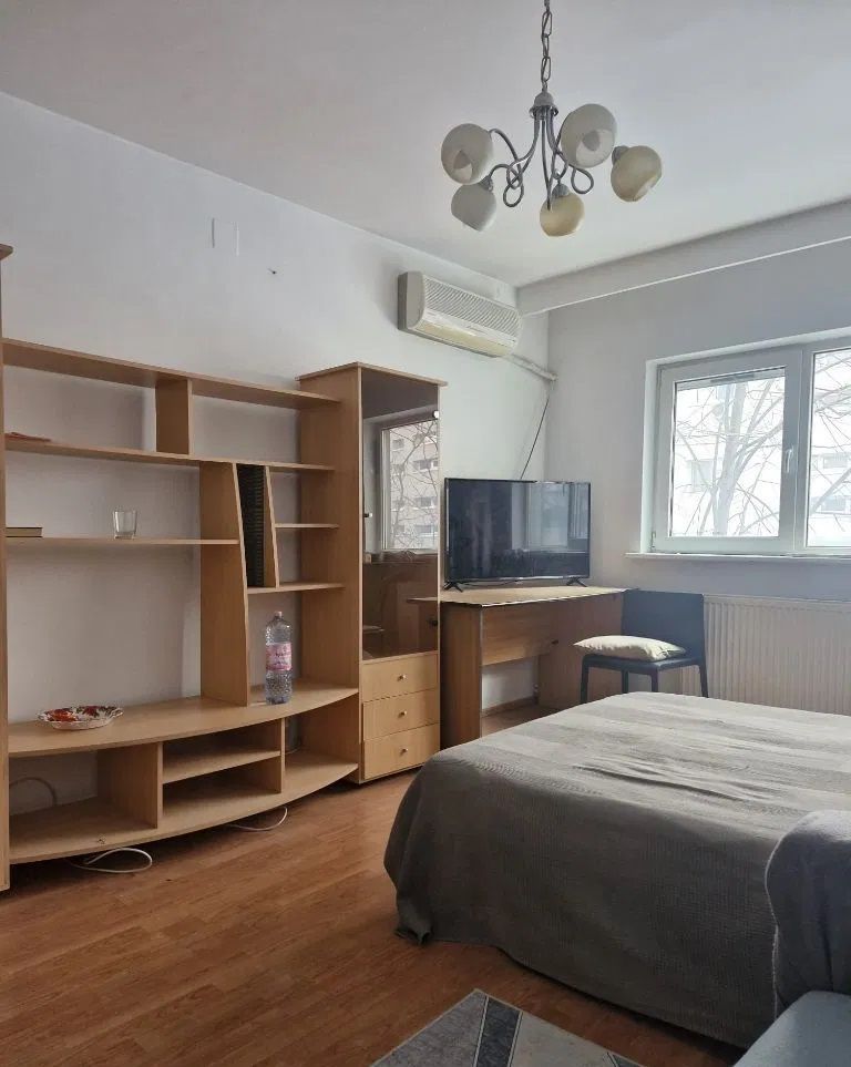 APARTAMENT DECOMANDAT 3 CAMERE 2 BAI BLOC 1986 CRANGASI PARC METROU - Poză 1