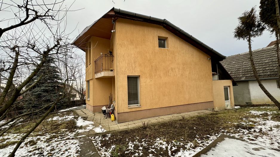Casă individuală de vânzare în Săcele | Teren 781 mp | 3 Dormitoare - Poză 4