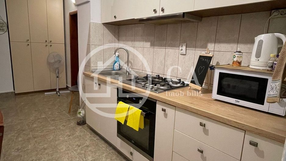 Apartament de închiriat cu 3 camere în Calea Aradului, Oradea - Poză 9