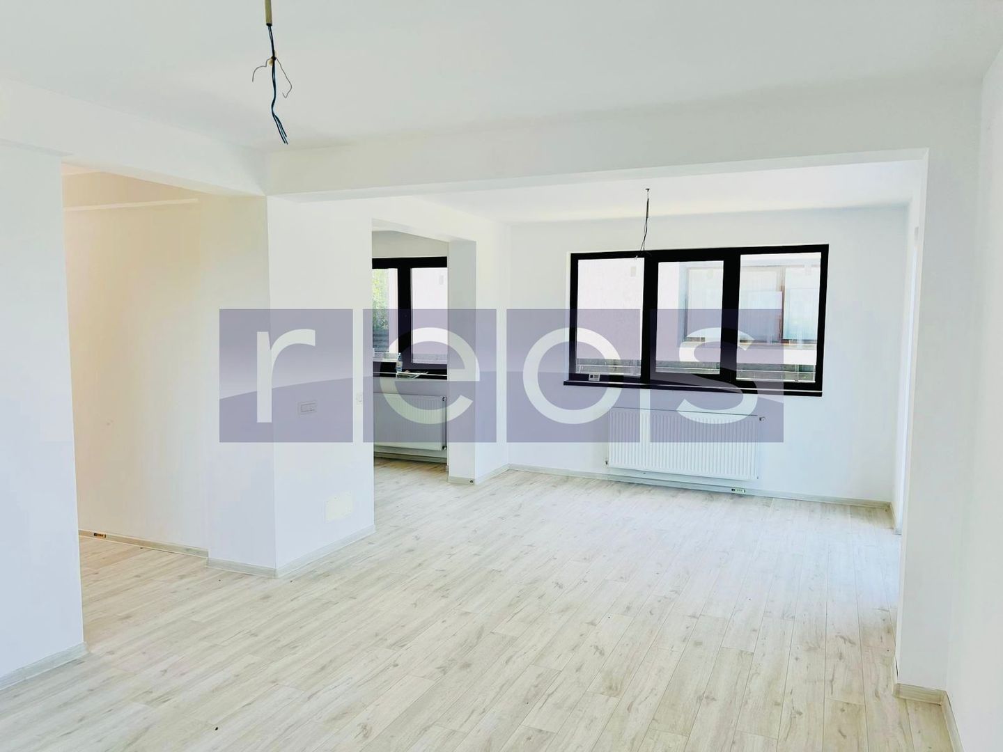 VILA DE VANZARE CORBEANCA 450 MP 6 CAMERE - Poză 6