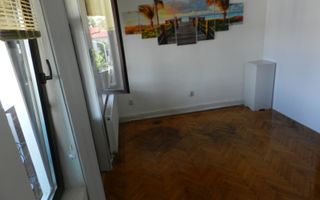 Etaj de Vilă Interbelică, 5 Camere, Balcon și Mansardă – Parc Carol - Poză 8