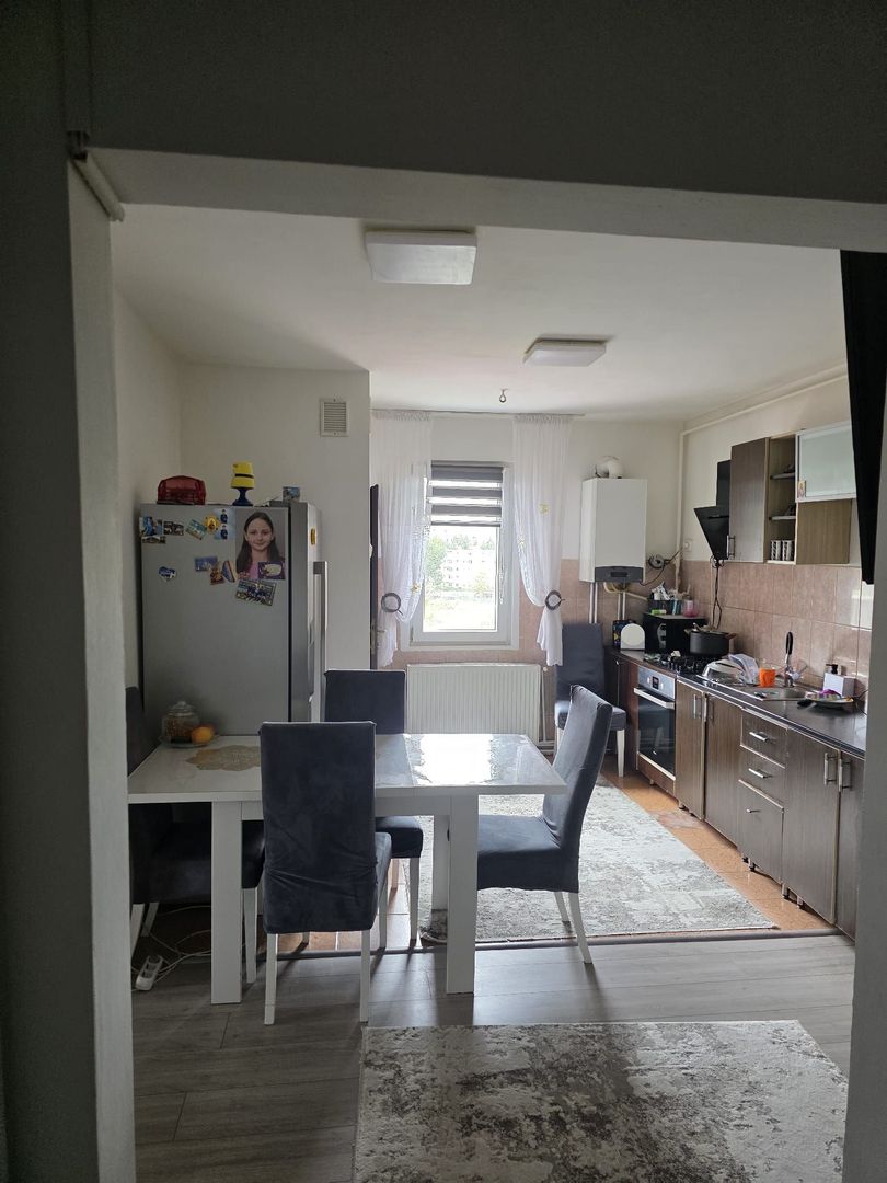 Apartament 3 camere - Tudor - Poză 1