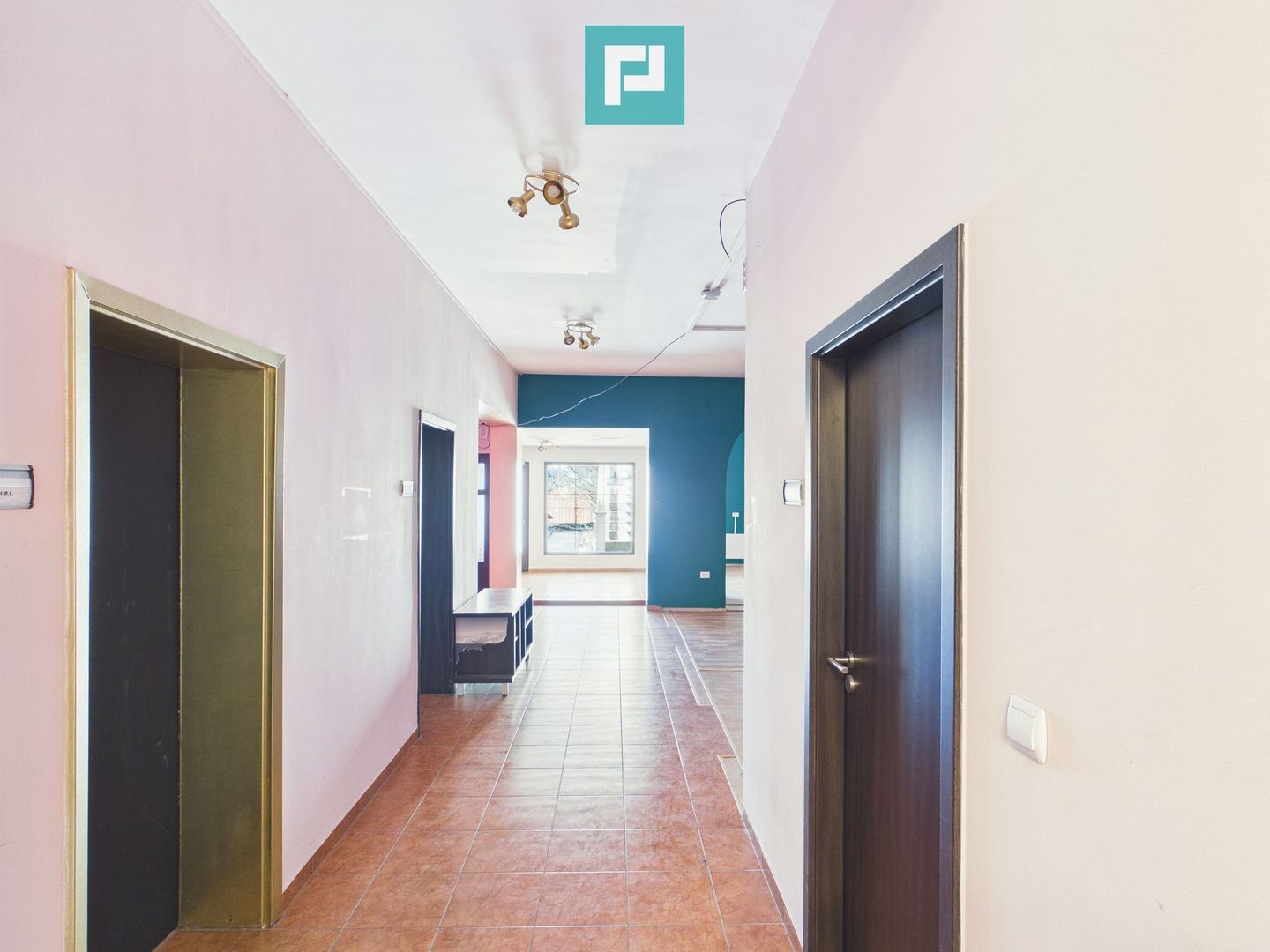 Vilă P+E, 299 mpu, Zona Bucovinei - Poză 1