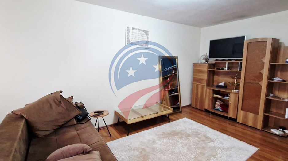 Apartament 4 camere et. 3 din 4 zona Garii - Poză 1