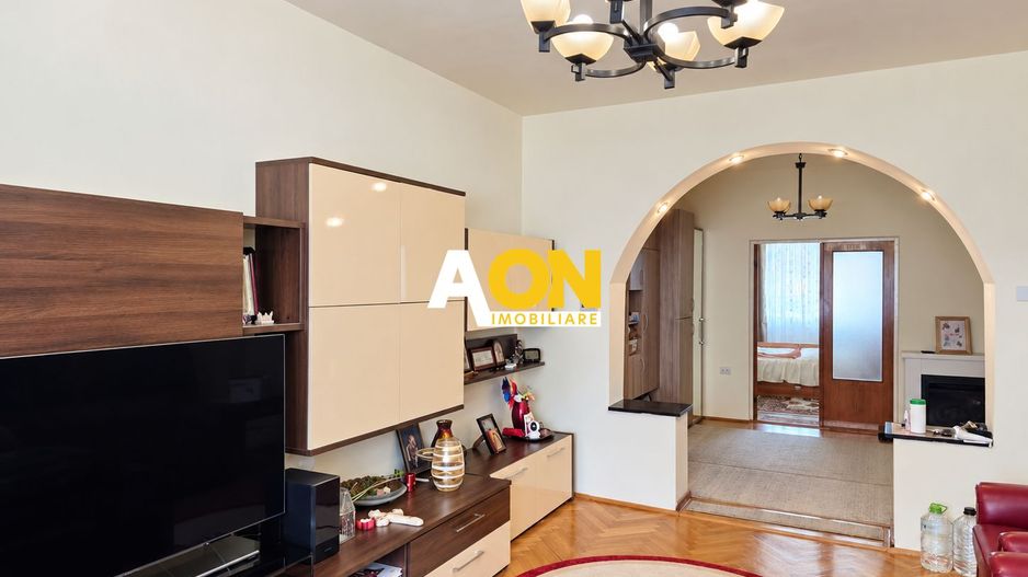Apartament 4 camere, 102 mp utili,  etaj 2 + garaj + boxa, zona Closca - Poză 2