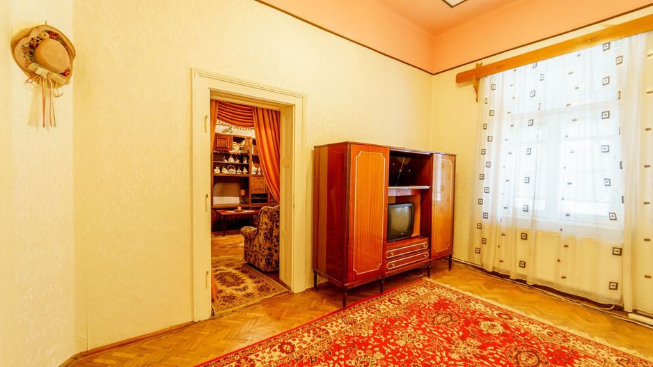 Casă cu teren 1674 mp - Poză 7