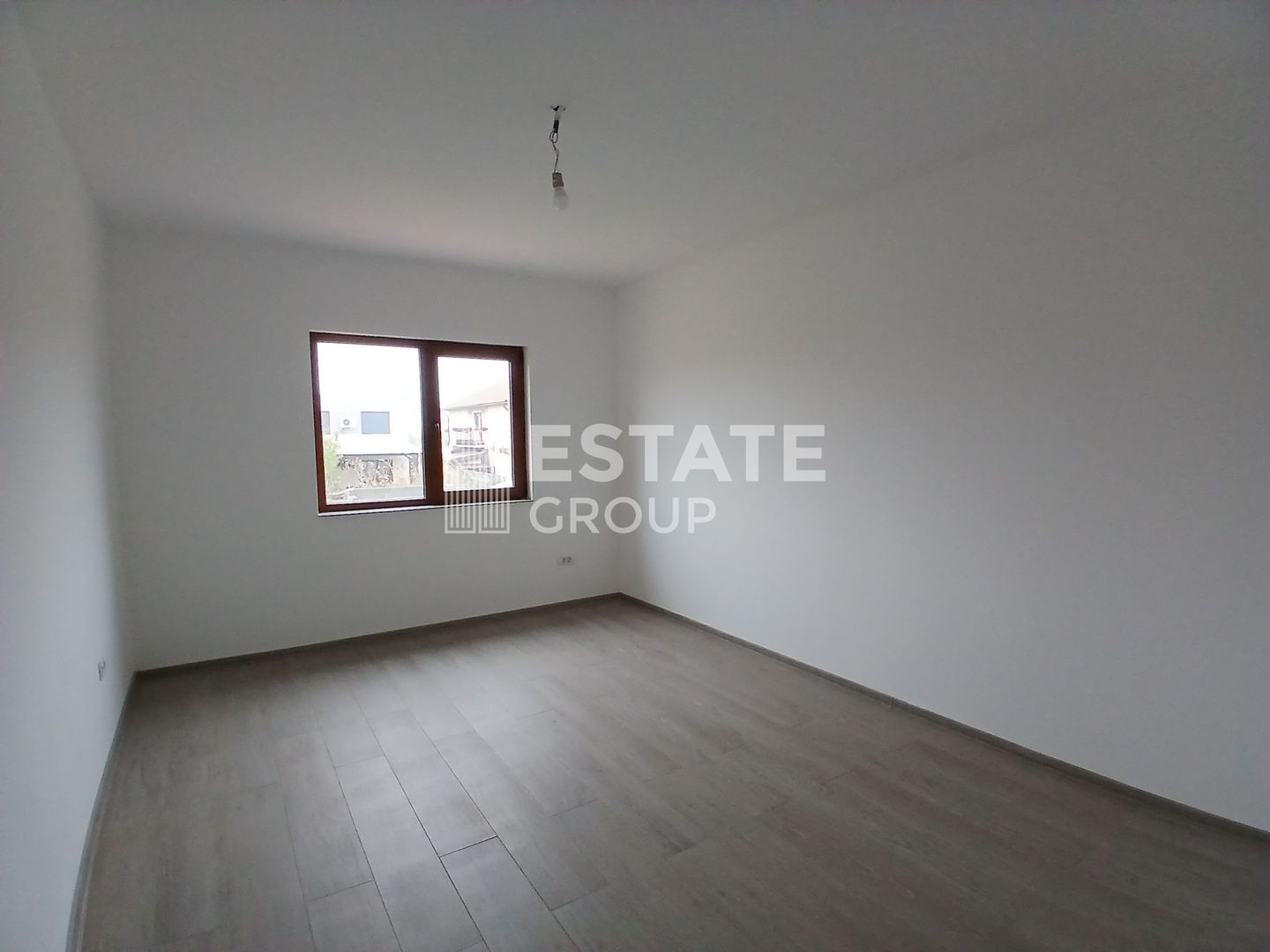 Duplex cu 5 camere in Dumbravita - Poză 4