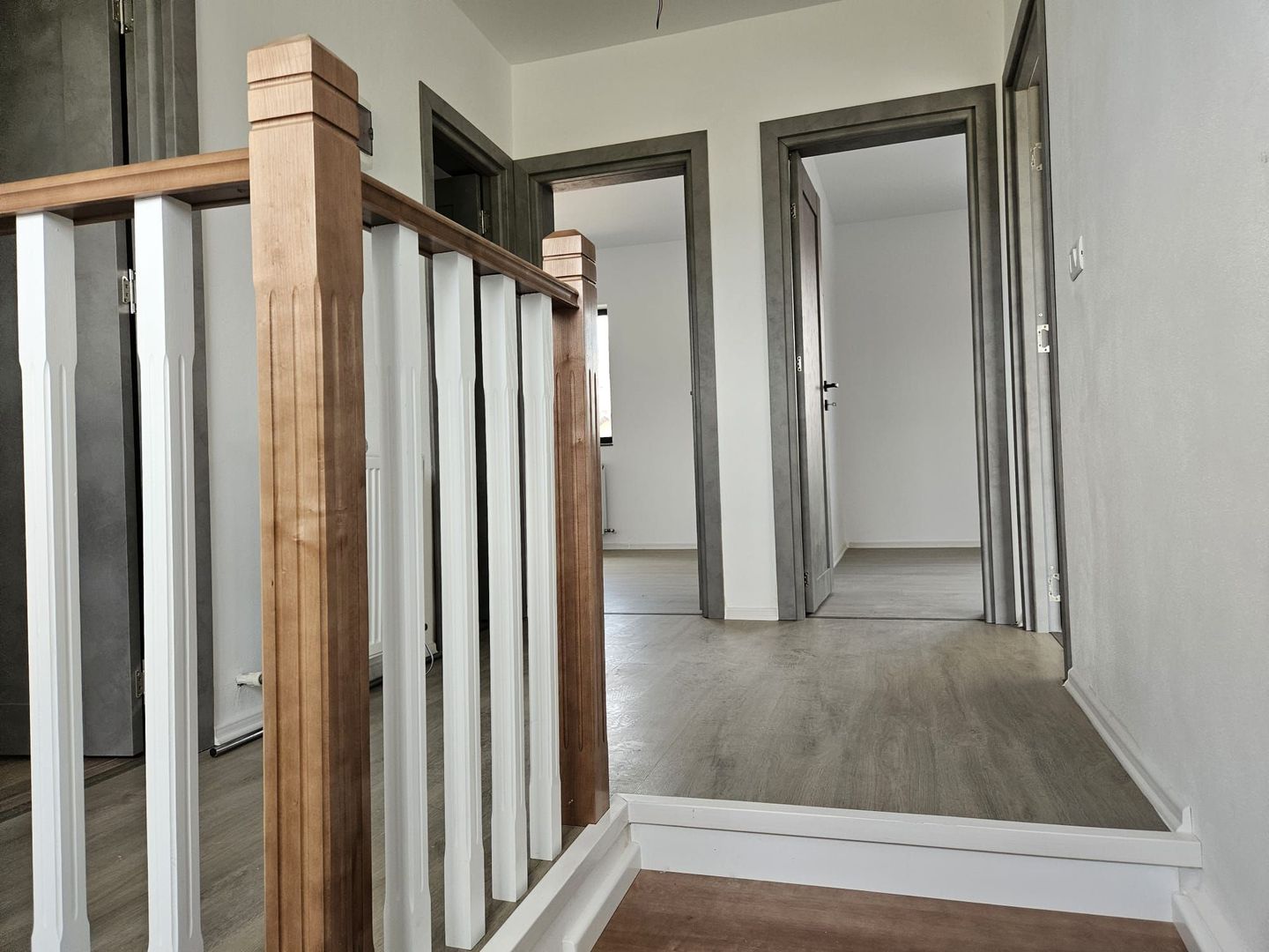 Vânzare Vilă Nouă Moderna în Balotești, Pitești, langa Padure - Poză 13