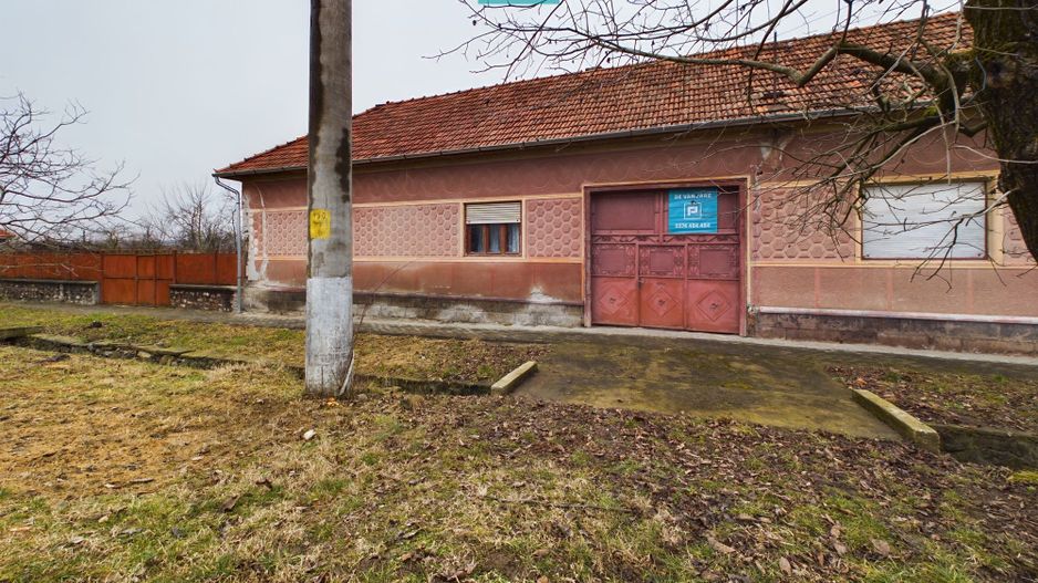 Casă impresionantă, cu anexe în Dezna-Moneasa! - Poză 4