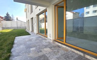 Apartament de vanzare 3 camere + curte 75mp***Domenii - Poză 10