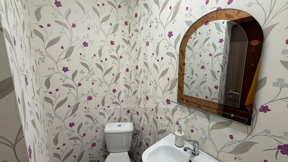 Super oportunitate! Vilă spațioasă pe 3 niveluri + casă separată - Poză 13