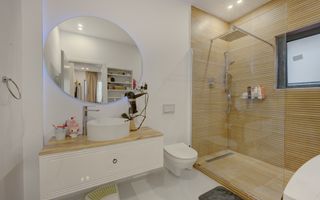 Vila parter mobilata si utilata Tunari - Poză 13