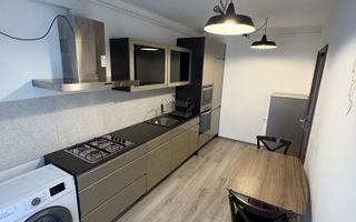 Vand apartament 2 camere - Poză 4