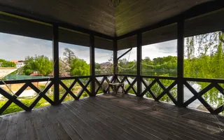 Arhitectura din Piatra si Lemn pe Malul Lacului Mogosoaia - Poză 22