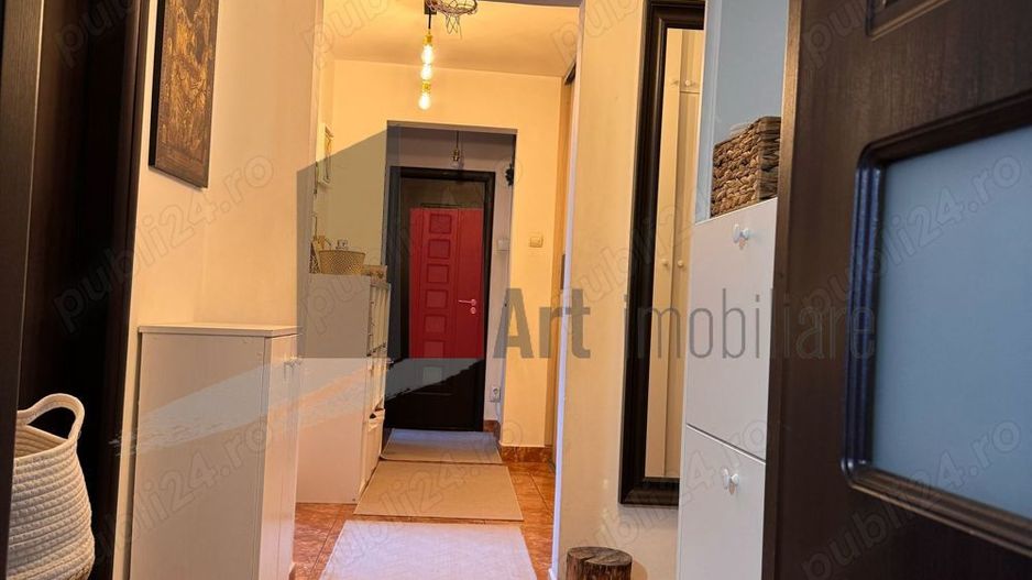 Apartament cu 3 camere de vanzare in zona Pajura. - Poză 3