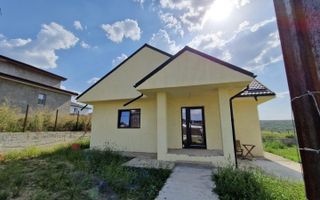 Casa individuala Miroslava langa LeGaga - Poză 1