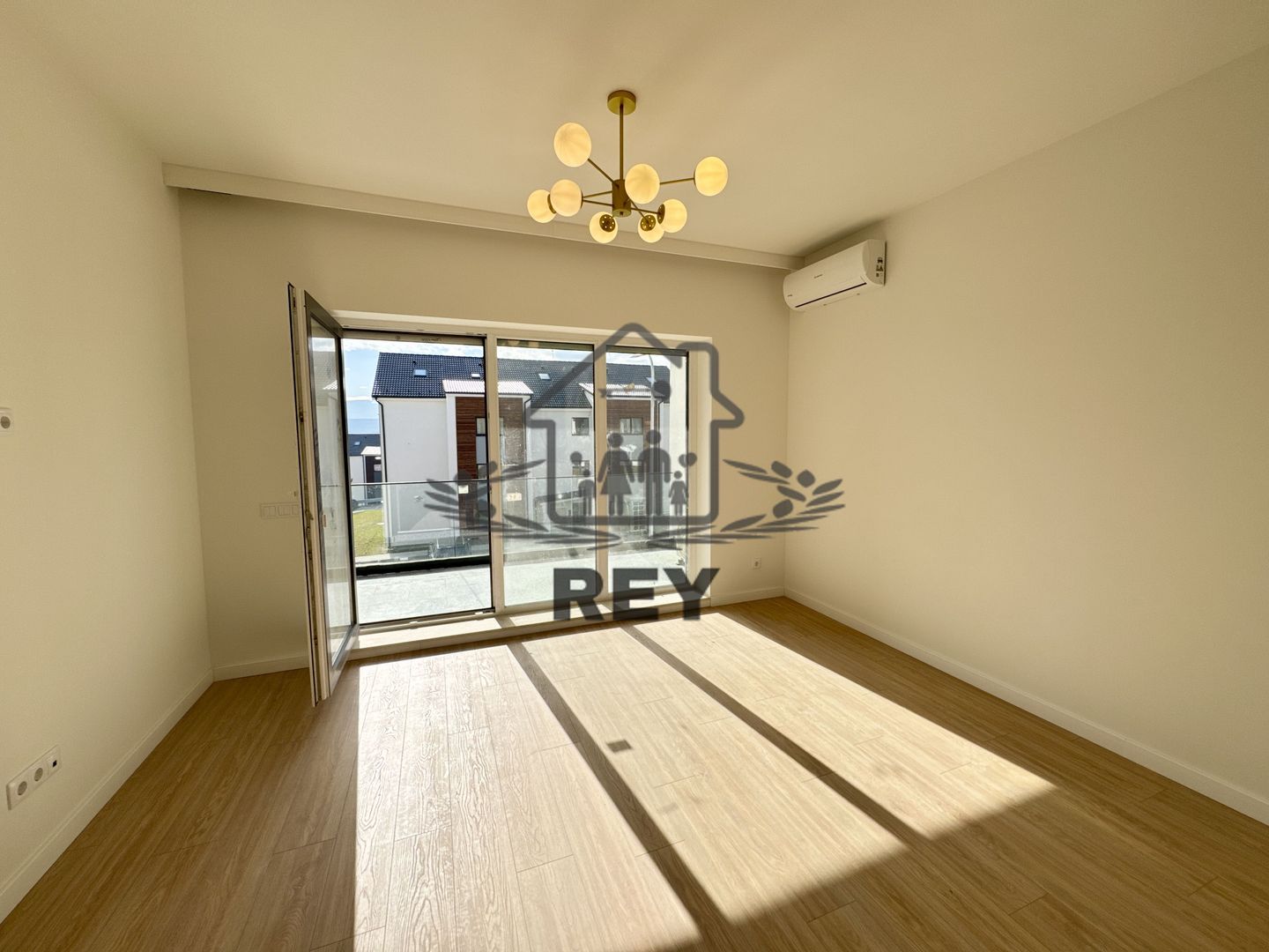 Apartament Modern 2 camere decomandat cu balcon în Cristian | Sibiu - Poză 2