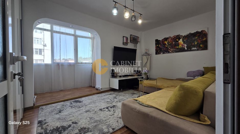 2 CAMERE DECOMANDAT--ETAJ 4 DIN 10--MOBILAT SI UTILAT-- ALPHA BANK PACURARI - Poză 1