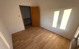 Casa cu 5 camere - Dumbarvita - Poză 21