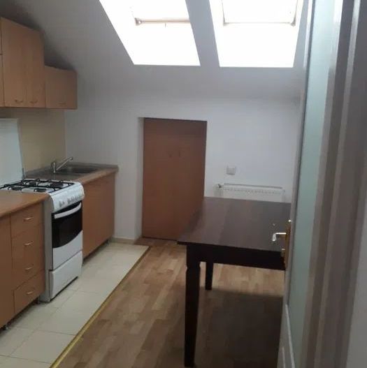 Ag EUROPA vinde garsoniera la mansarda in imobil nou semicentrtal 42mp - Poză 2