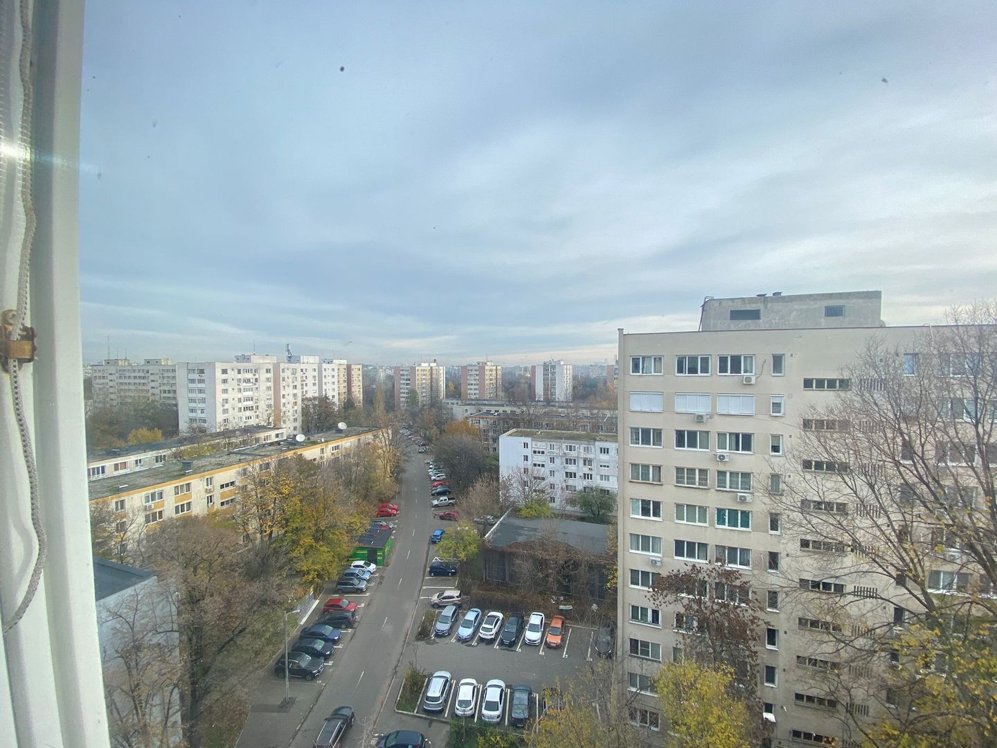 4 camere renovate, 60 mp + balcon, etaj 10/11 – Drumul Taberei V7 - Poză 13