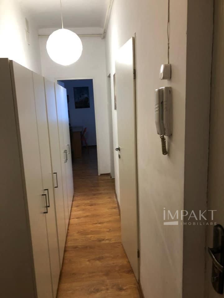 Apartament cu 2 camere langa parcul central. - Poză 3