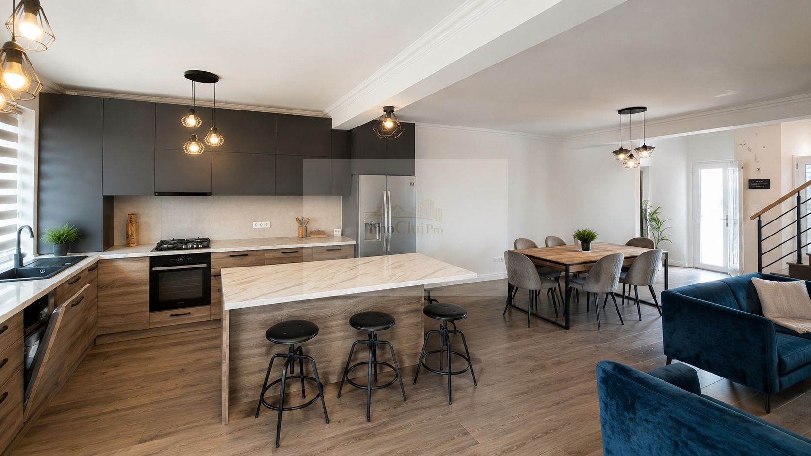 Casa tip duplex cu 4 camere și curte proprie – ideală pentru familie - Poză 3