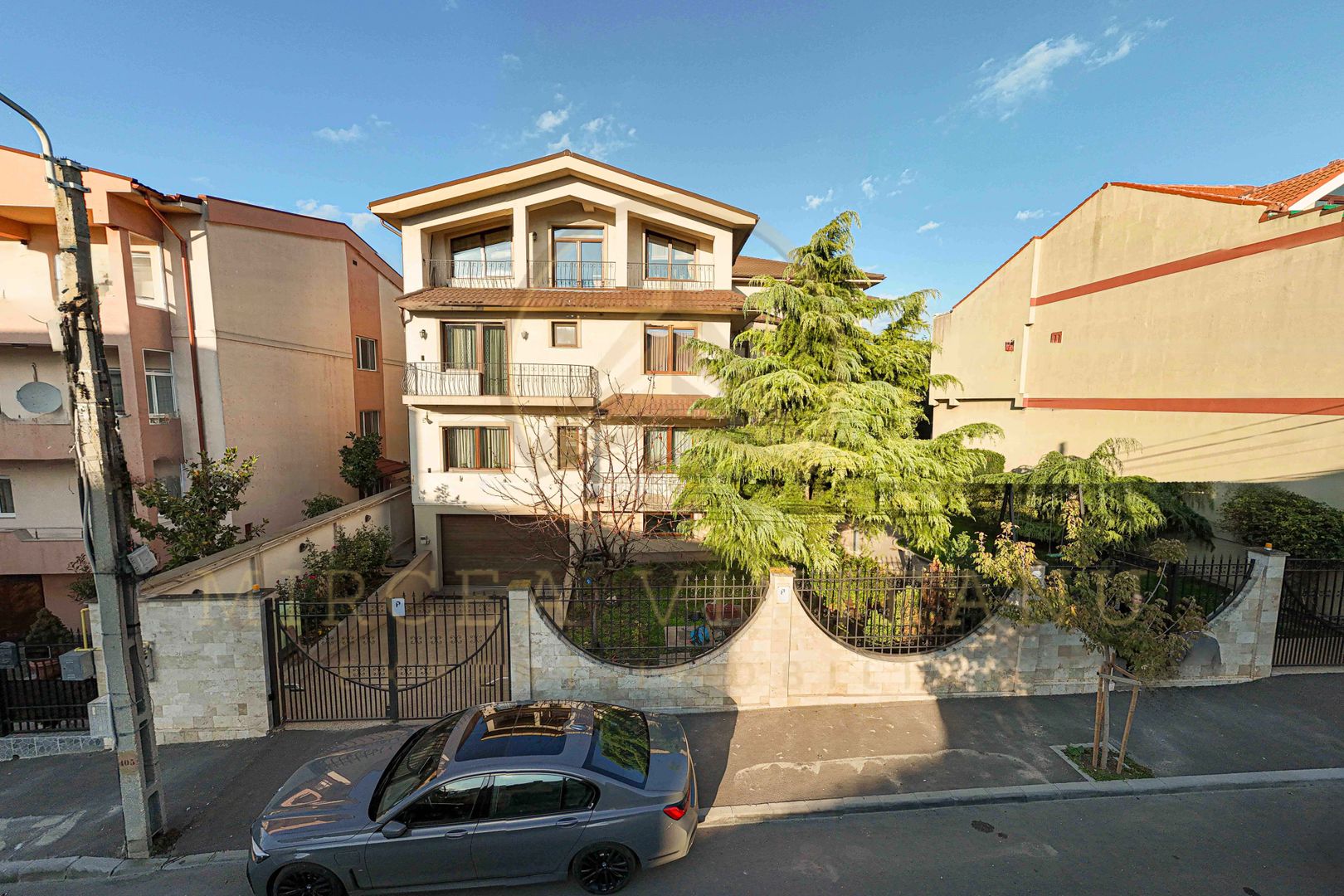 DACIA - Vila D+P+1E+M, teren 780 mp, deschidere 24 ml. - Poză 100