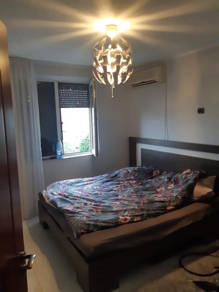 3 camere decomandat Aparatorii Patriei - Poză 1