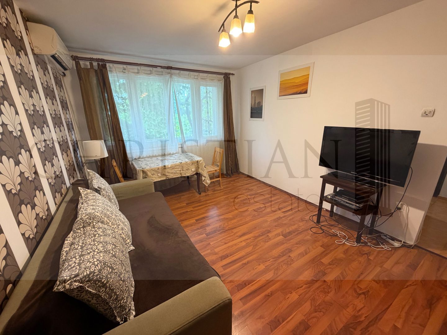 Apartament 4 camere 87 mp - Imobil 1965 - Etaj 1/4 - Poză 2