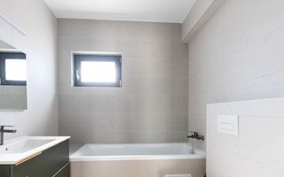 Casa moderna,4 camere, pompă de căldură si panouri fotovoltaice - Poză 8