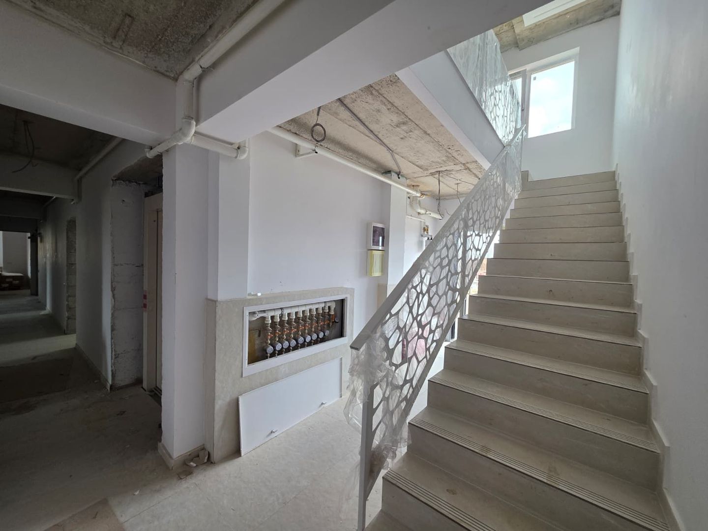 STUDIO - DORMITOR SEPARAT, FINISAJE PREMIUM, PREDARE IUNIE, COMIS 0% - Poză 3