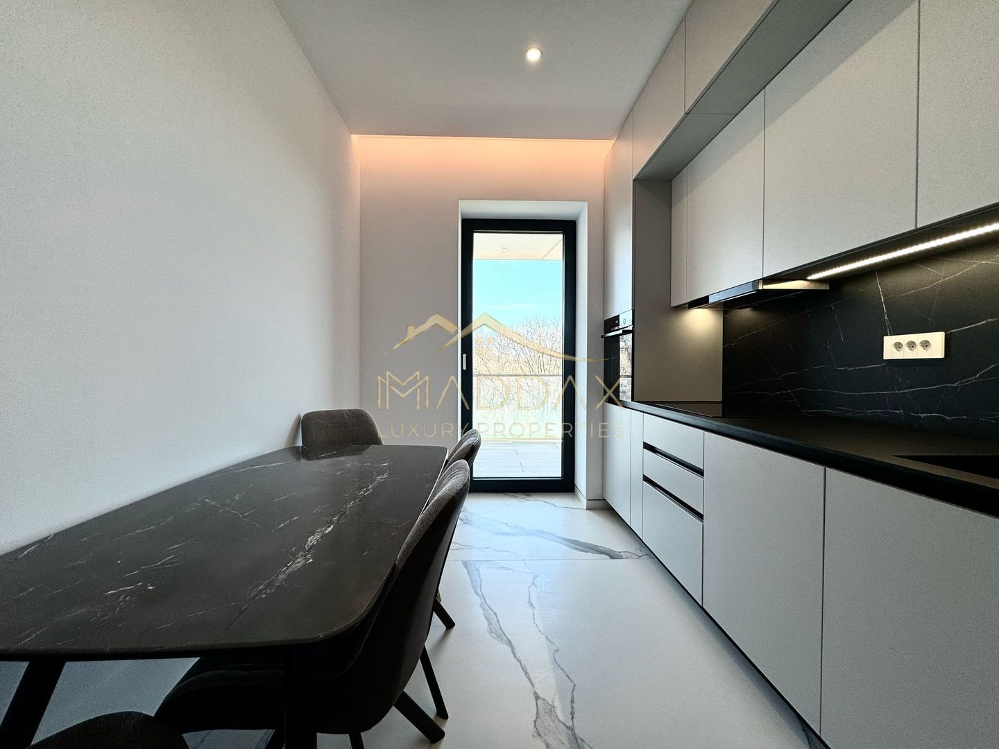 Apartament cu 3 camere *160mp* - Prima Inchiriere // Stejarii - Baneasa - Poză 10