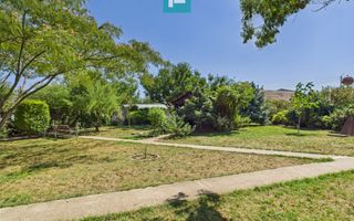 Casă și clădire de apartamente la Orțișoara - Poză 52