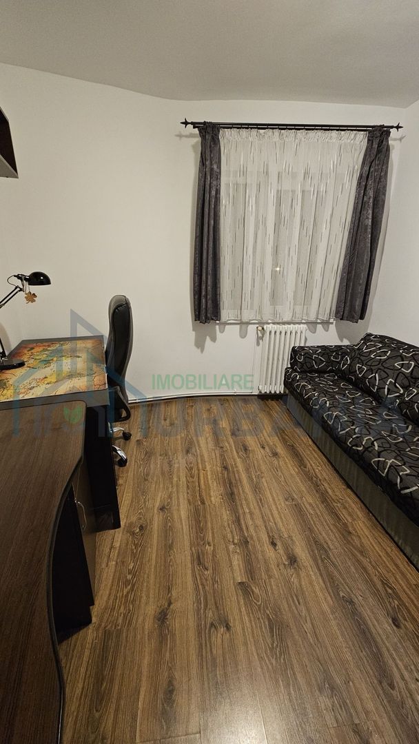 Închiriez apartament cu 3 camere - Poză 2