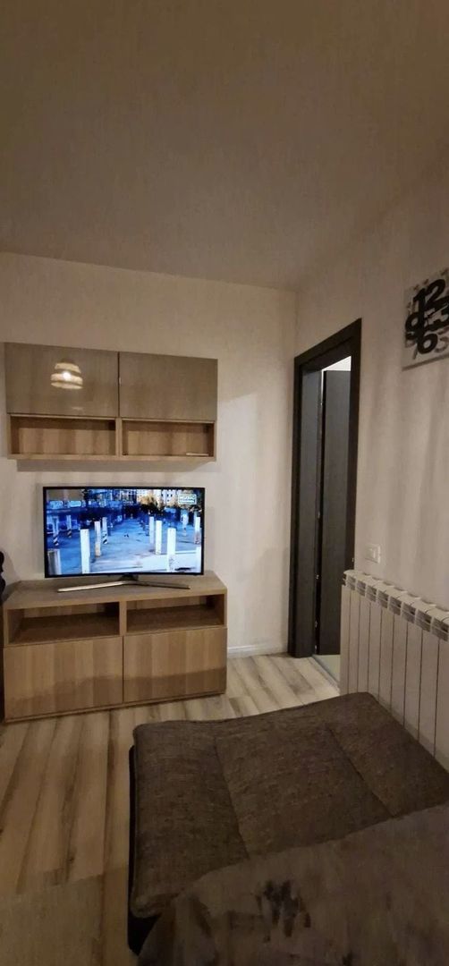 GARSONIERA - PIATA MUNCII, CENTRALA PROPRIE, BUCATARIE INCHISA, MODERN - Poză 4