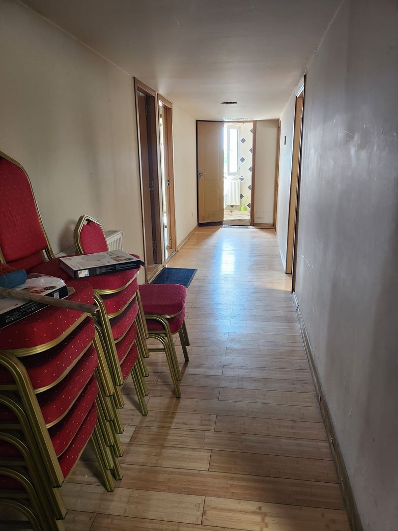 PIPERA/VOLUNTARI  Vilă 3 Nivele Curte & Locuri de Parcare - Gata de Rebranding! - Poză 10