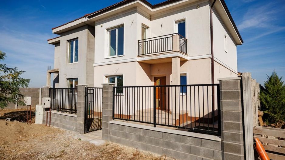 Duplex P+1E| Gata de Mutare| 5 cam, 3 bai | Teren 313 m Săcălaz| Comision 0 - Poză 3