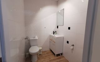 De închiriat apartament cu 3 camere, în Milano 5, Nufărul - Poză 8