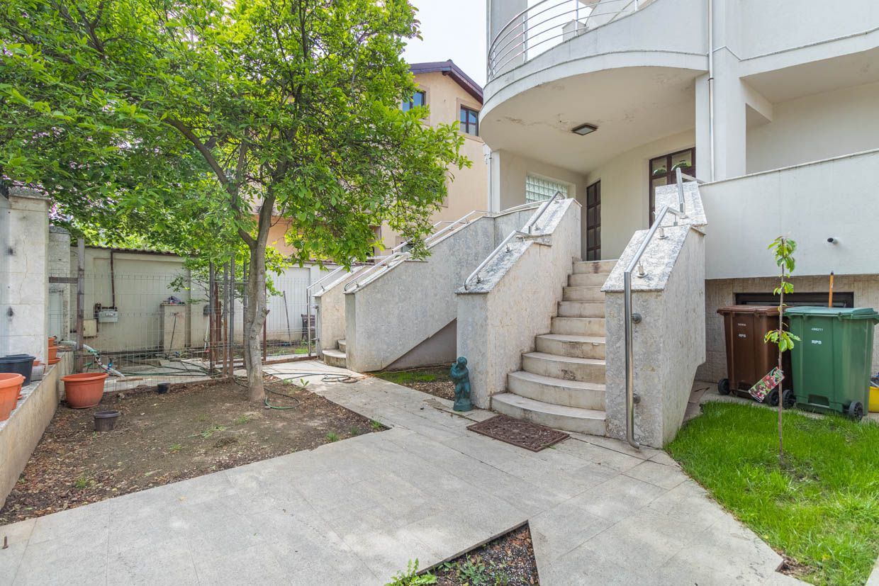 Bucureștii Noi- Vilă impresionantă- 400 mp utili- comision 0% - Poză 12