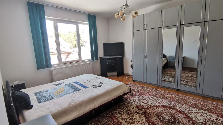 O proprietate Multiple Posibilități VANZARE sau INCHIRIERE - Poză 32