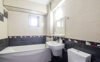 Apartament 3 camere, cartier Rovine, zona Posta - Poză 5