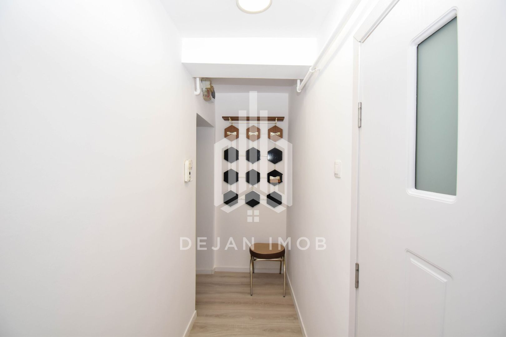 Apartament cu 2 camere | Zona Simeria | COMISION 0% - Poză 8