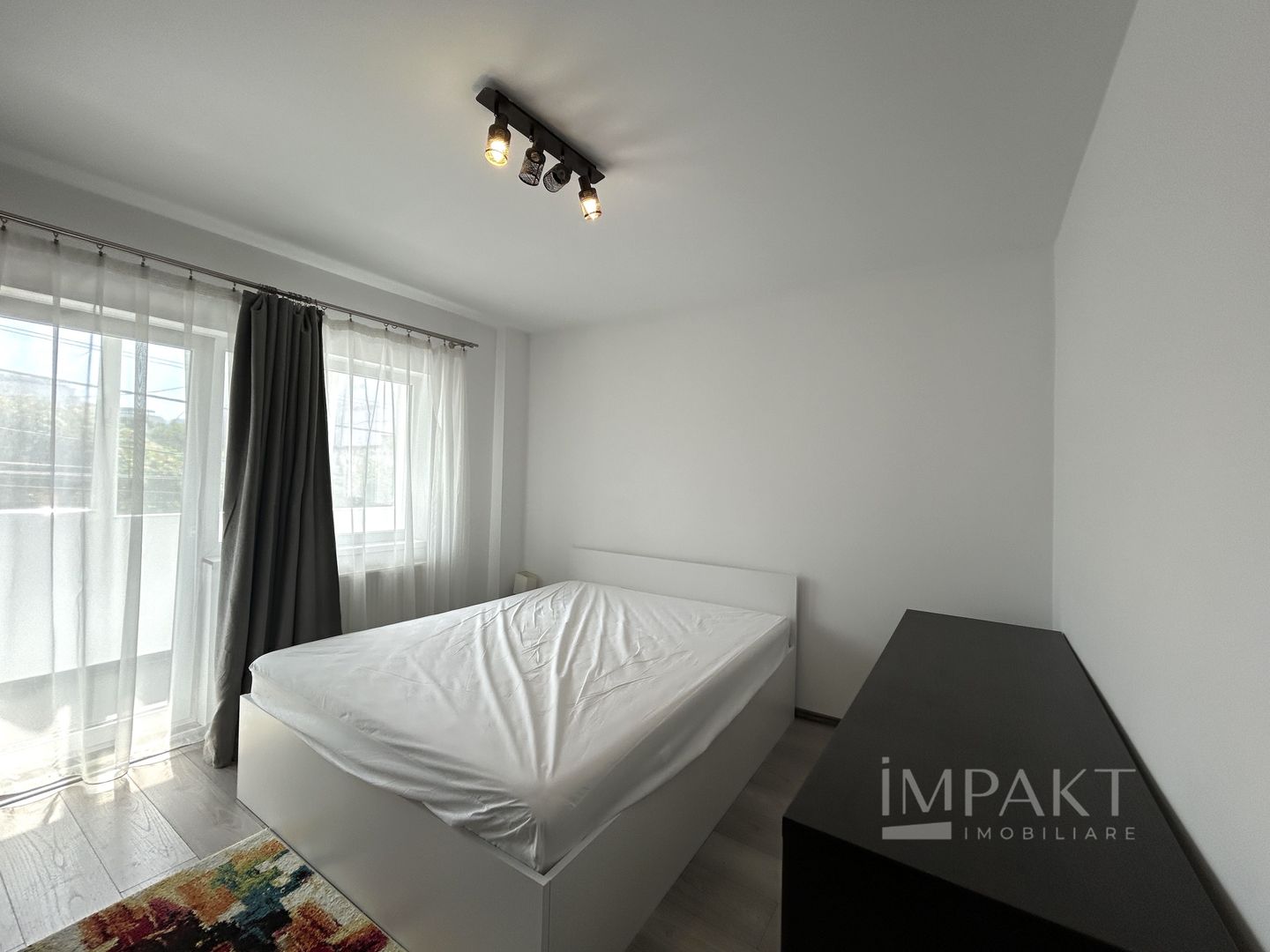 Apartament pentru 2 studenti, cu 2 camere decomandate in Cipariu ! - Poză 4