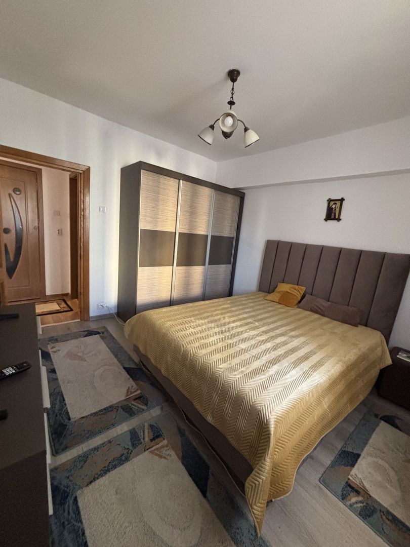 Apartament cu 4 camere decomandate, 92 mp utili – Piața Centrală, Craiova - Poză 1